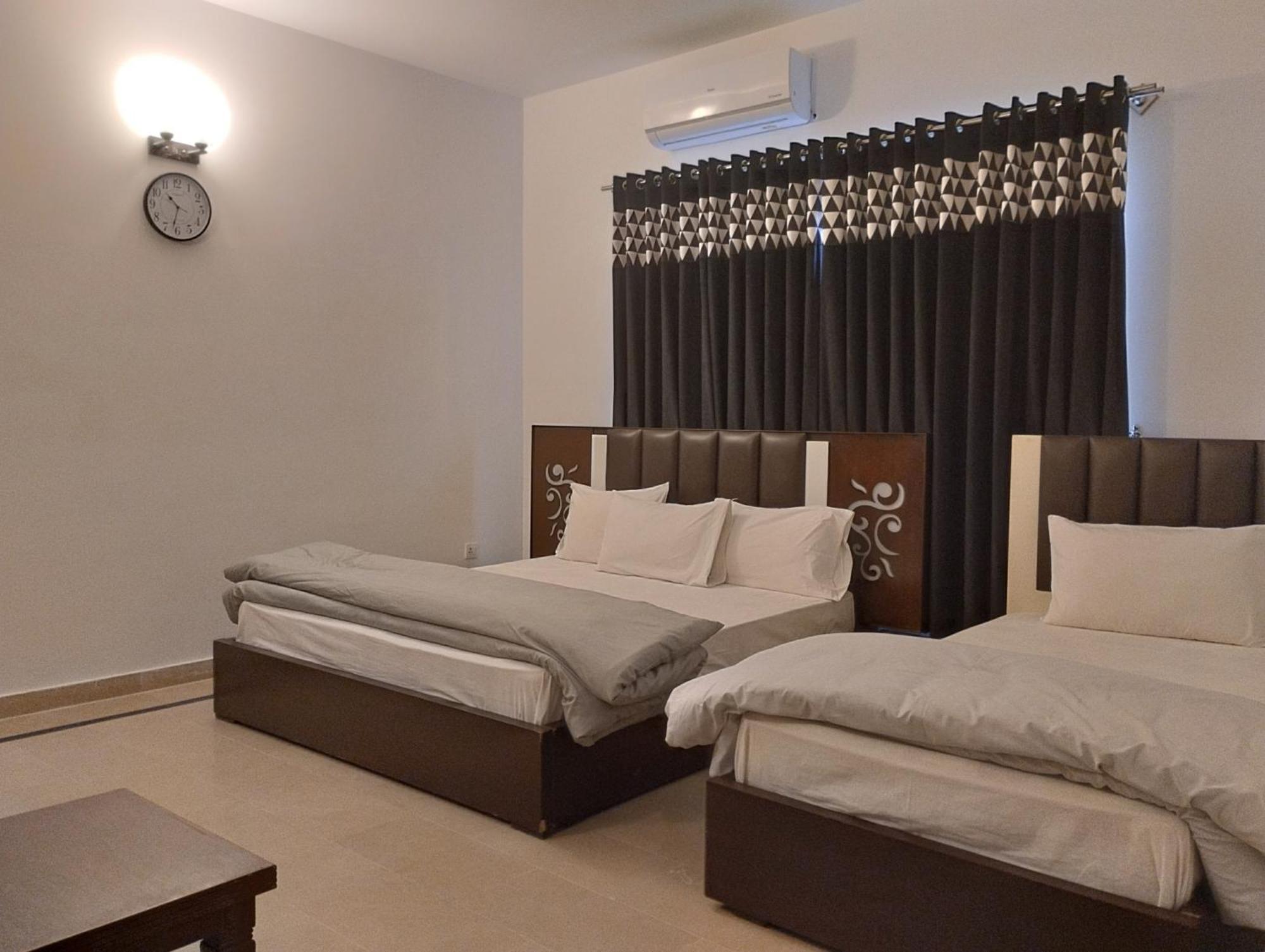 Islamabad Travelodge Guest House Bilik gambar